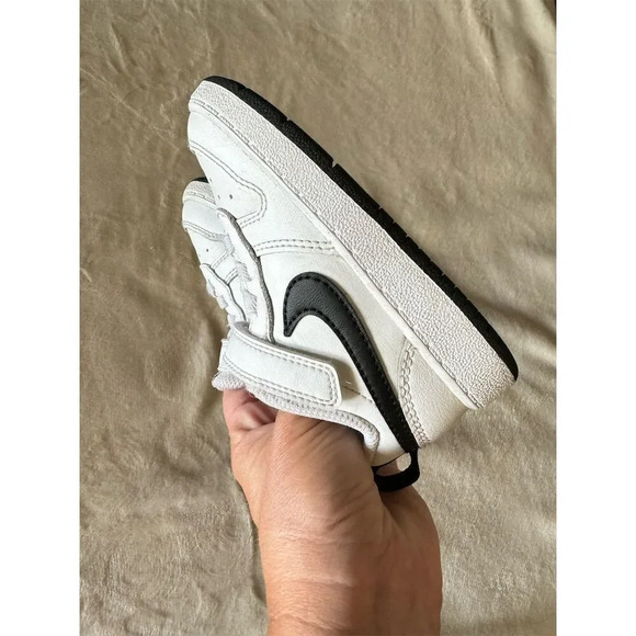Nike Court Borough Low 2 Toddler Sneakers White/Black Size 4C Unisex Kids - Picture 6 of 10